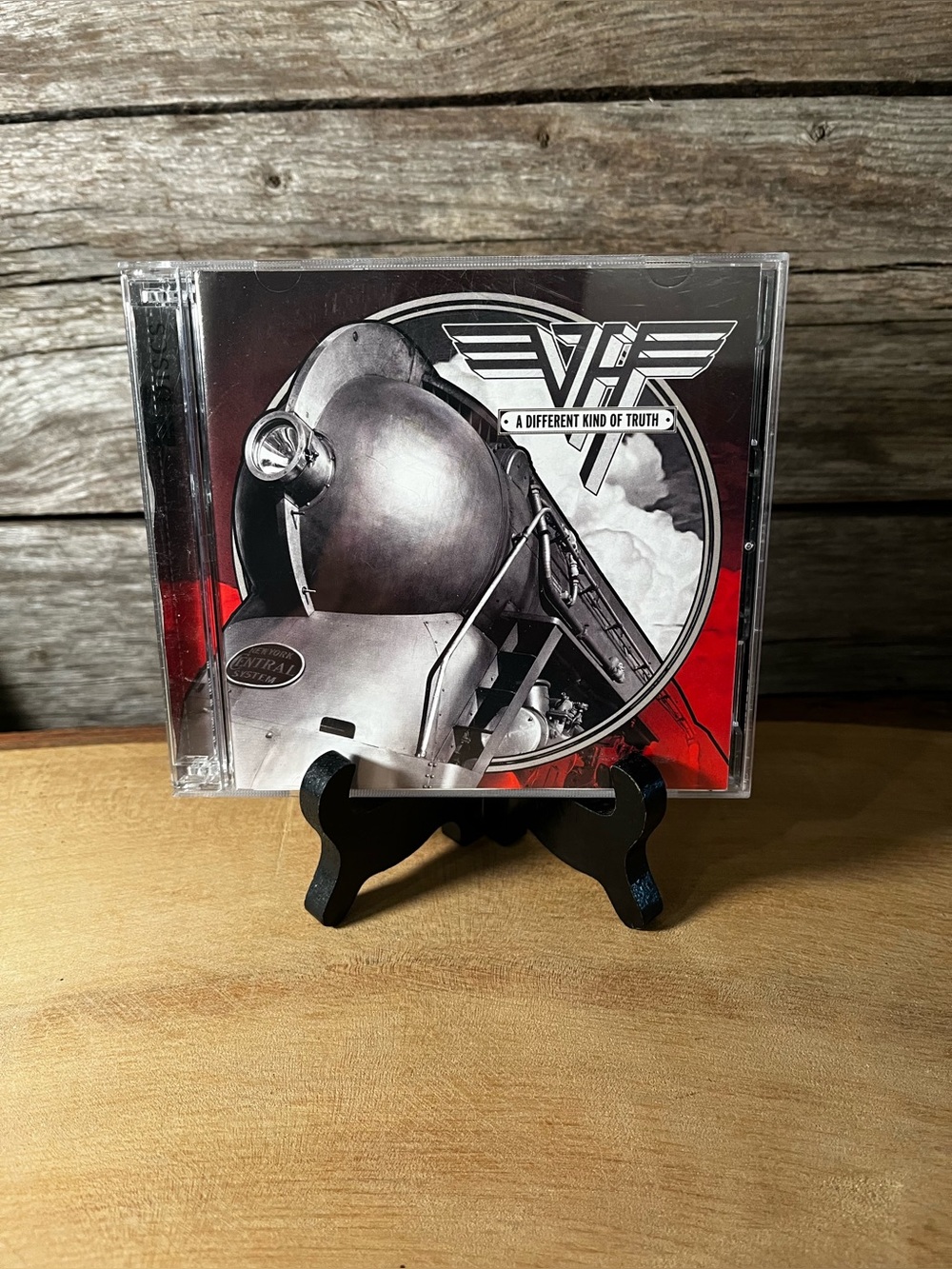 💋 🎶 3 for $19 🎶 💋 VAN HALEN - A Different Kind of Truth - 2 CDs